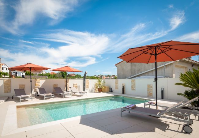 Villa in Petrcane - Villa La Thea Villa in Petrcane - Villa La Thea