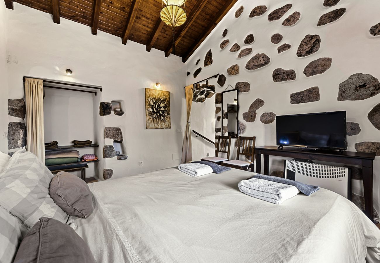 Apartment in Las Breñas - Maretas - Apartamento rural con piscina