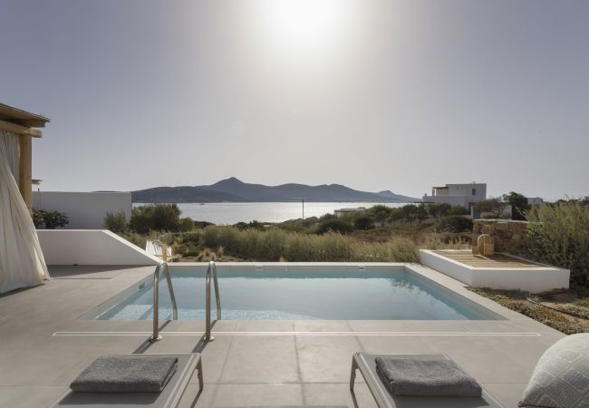 Villa in Antiparos - Peaceful Villa Avra with Aegean Seaview  Villa in Antiparos - Peaceful Villa Avra with Aegean Seaview