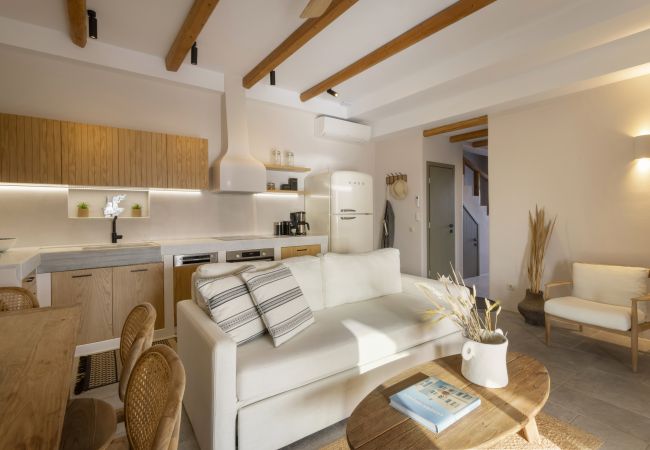 Villa in Antiparos - Peaceful Villa Avra with Aegean Seaview  Villa in Antiparos - Peaceful Villa Avra with Aegean Seaview