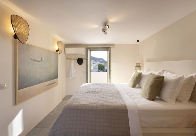 Villa in Antiparos - Peaceful Villa Avra with Aegean Seaview  Villa in Antiparos - Peaceful Villa Avra with Aegean Seaview