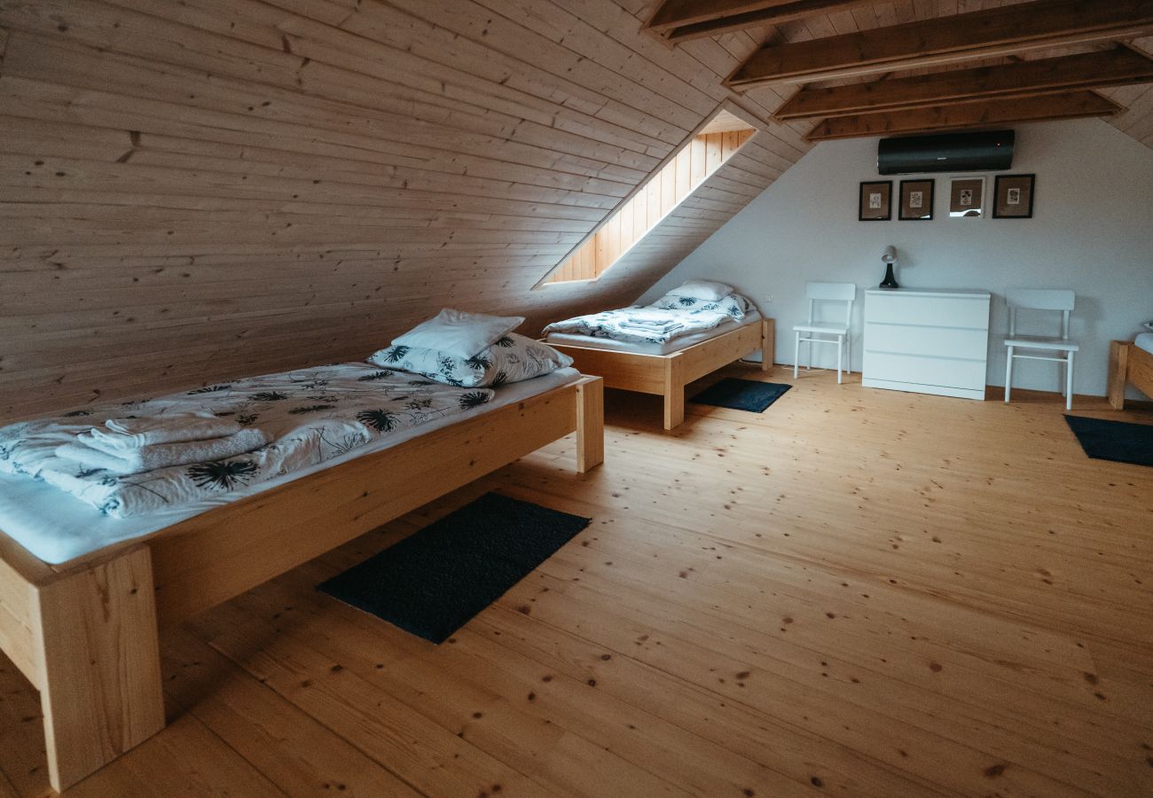 Villa in Býšovec - VPM019-SC3