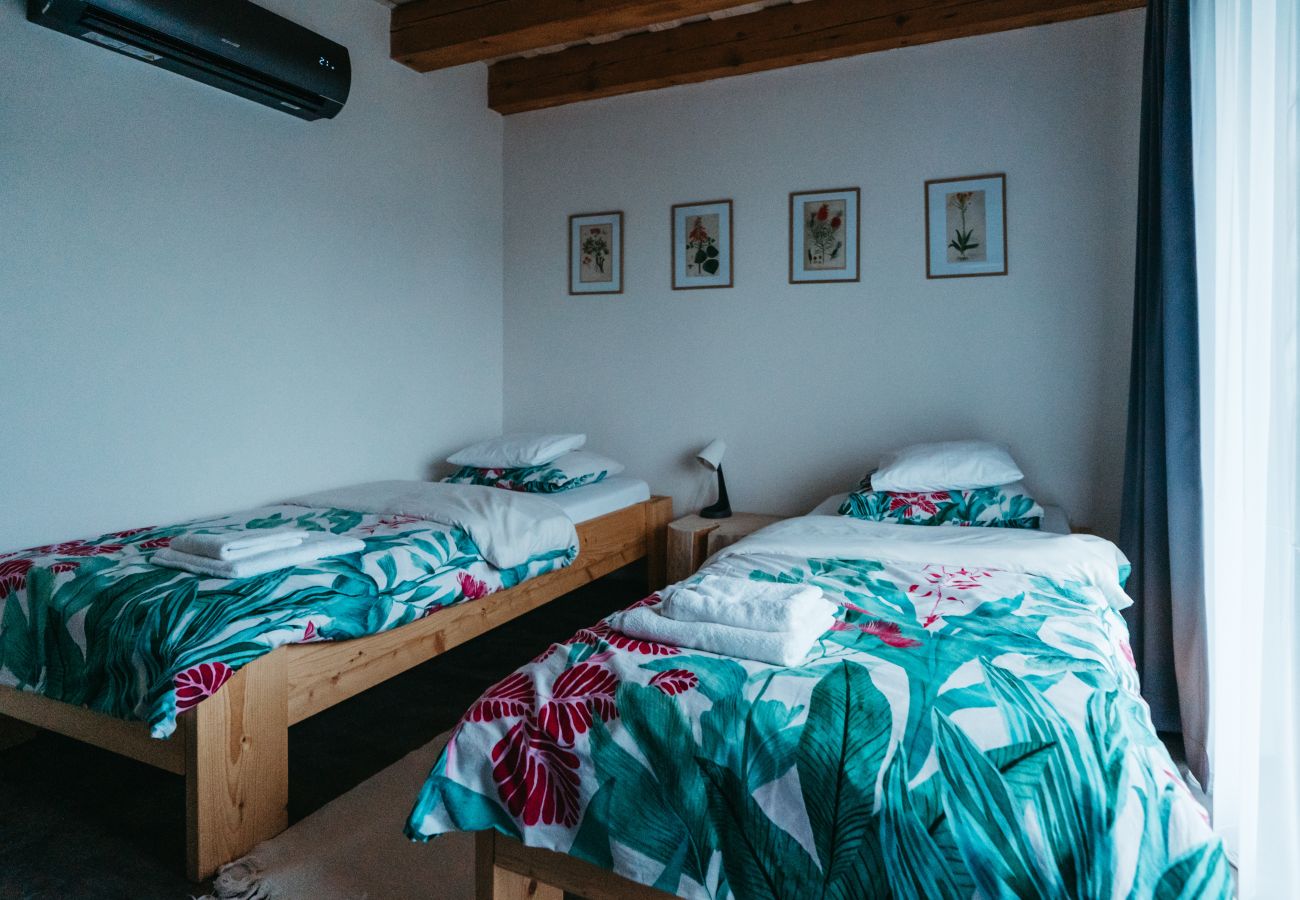 Villa in Býšovec - VPM019-SC3