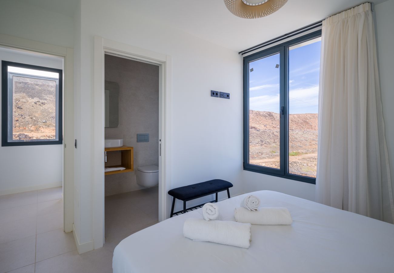 Villa in Corralejo - Las Calderas Vista Retreat
