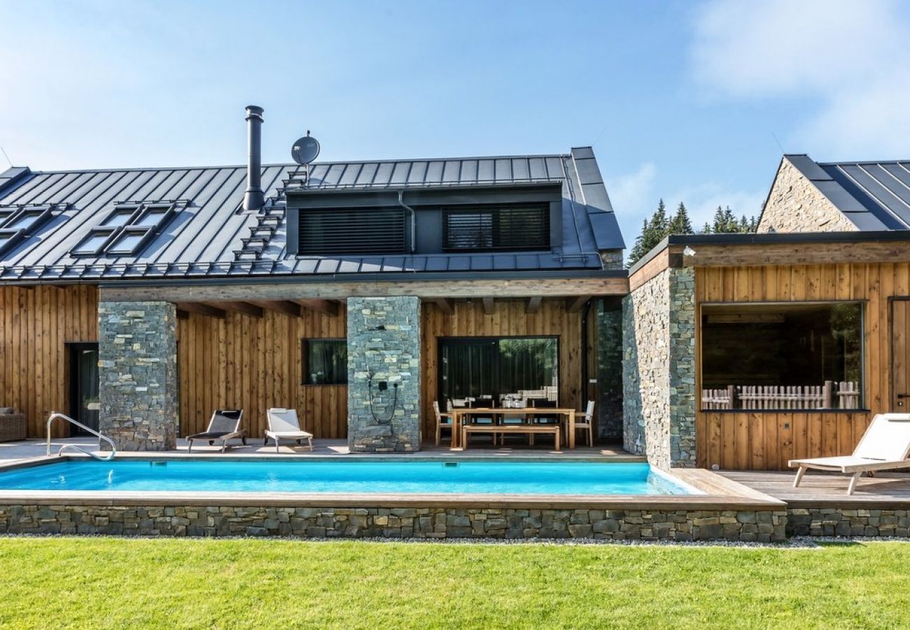 Villa in Velké Karlovice - MVH028