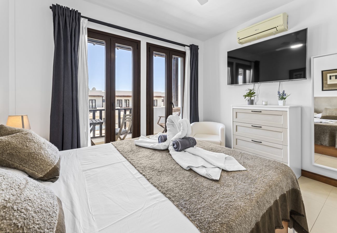 Terraced House in Puerto Calero - La Malvarrosa