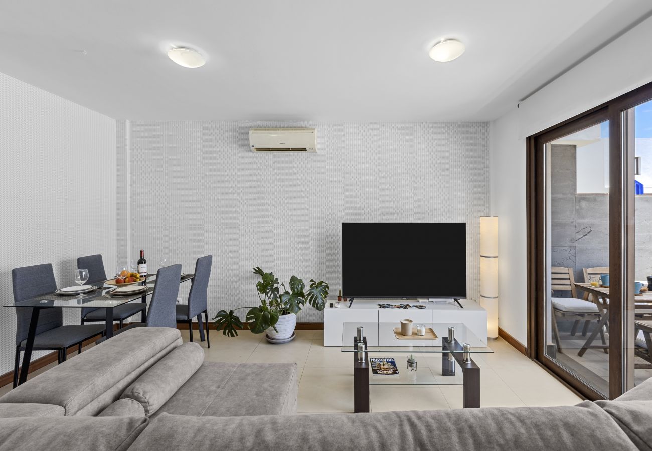 Terraced House in Puerto Calero - La Malvarrosa