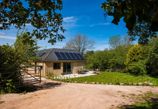 House in Shaldon - Sunnybrook - Carbon Neutral, Woodfired Hottub, near beach House in Shaldon - Sunnybrook - Carbon Neutral, Woodfired Hottub, near beach