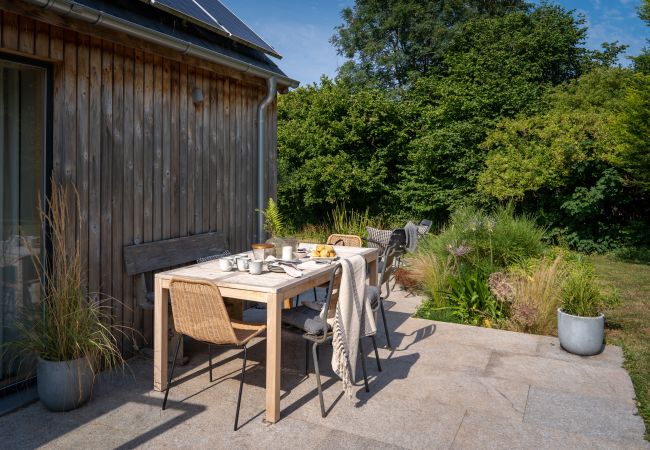 House in Shaldon - Sunnybrook - Carbon Neutral, Woodfired Hottub, near beach House in Shaldon - Sunnybrook - Carbon Neutral, Woodfired Hottub, near beach