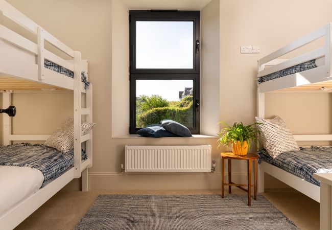 House in Kingswear - Two Guns - Stylish town house with stunning river views House in Kingswear - Two Guns - Stylish town house with stunning river views