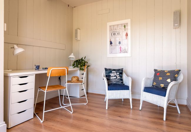House in Kingswear - Two Guns - Stylish town house with stunning river views House in Kingswear - Two Guns - Stylish town house with stunning river views