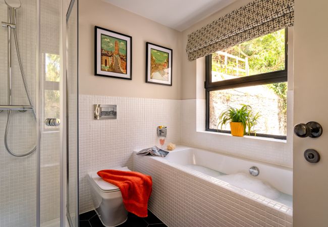 House in Kingswear - Two Guns - Stylish town house with stunning river views House in Kingswear - Two Guns - Stylish town house with stunning river views