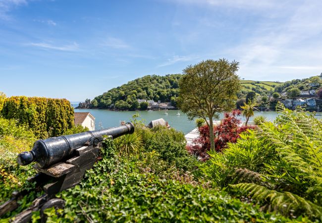 House in Kingswear - Two Guns - Stylish town house with stunning river views House in Kingswear - Two Guns - Stylish town house with stunning river views
