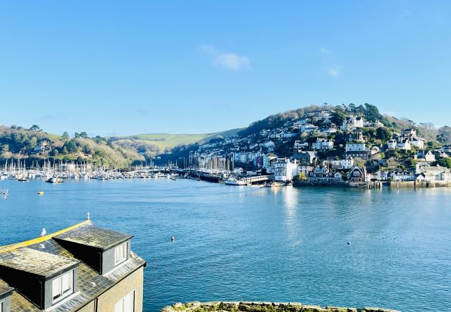 House in Kingswear - Two Guns - Stylish town house with stunning river views House in Kingswear - Two Guns - Stylish town house with stunning river views