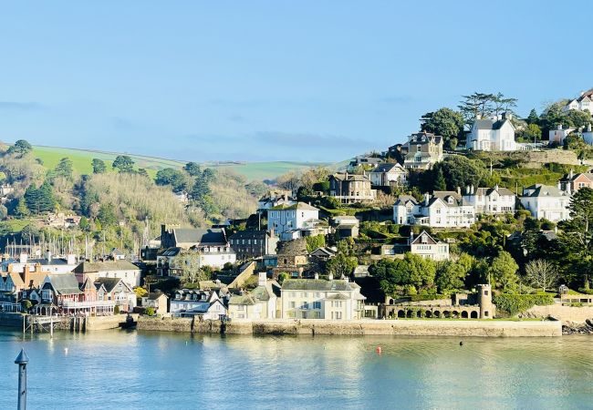 House in Kingswear - Two Guns - Stylish town house with stunning river views House in Kingswear - Two Guns - Stylish town house with stunning river views