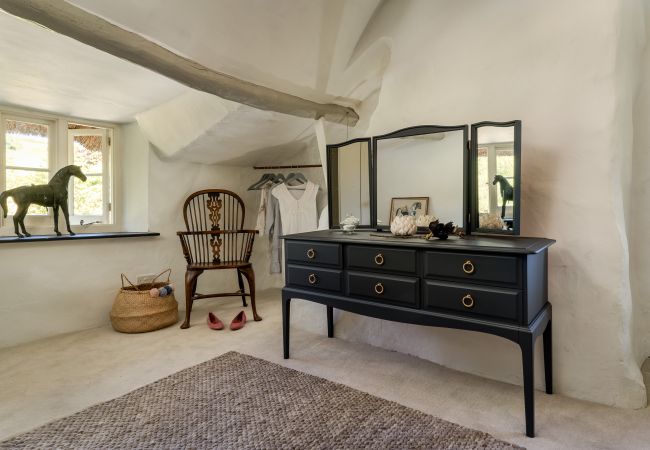Cottage in Chagford - Weeke Brook - A 'quintessential' thatched cottage Cottage in Chagford - Weeke Brook - A 'quintessential' thatched cottage