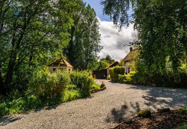 Cottage in Chagford - Weeke Brook - A 'quintessential' thatched cottage Cottage in Chagford - Weeke Brook - A 'quintessential' thatched cottage