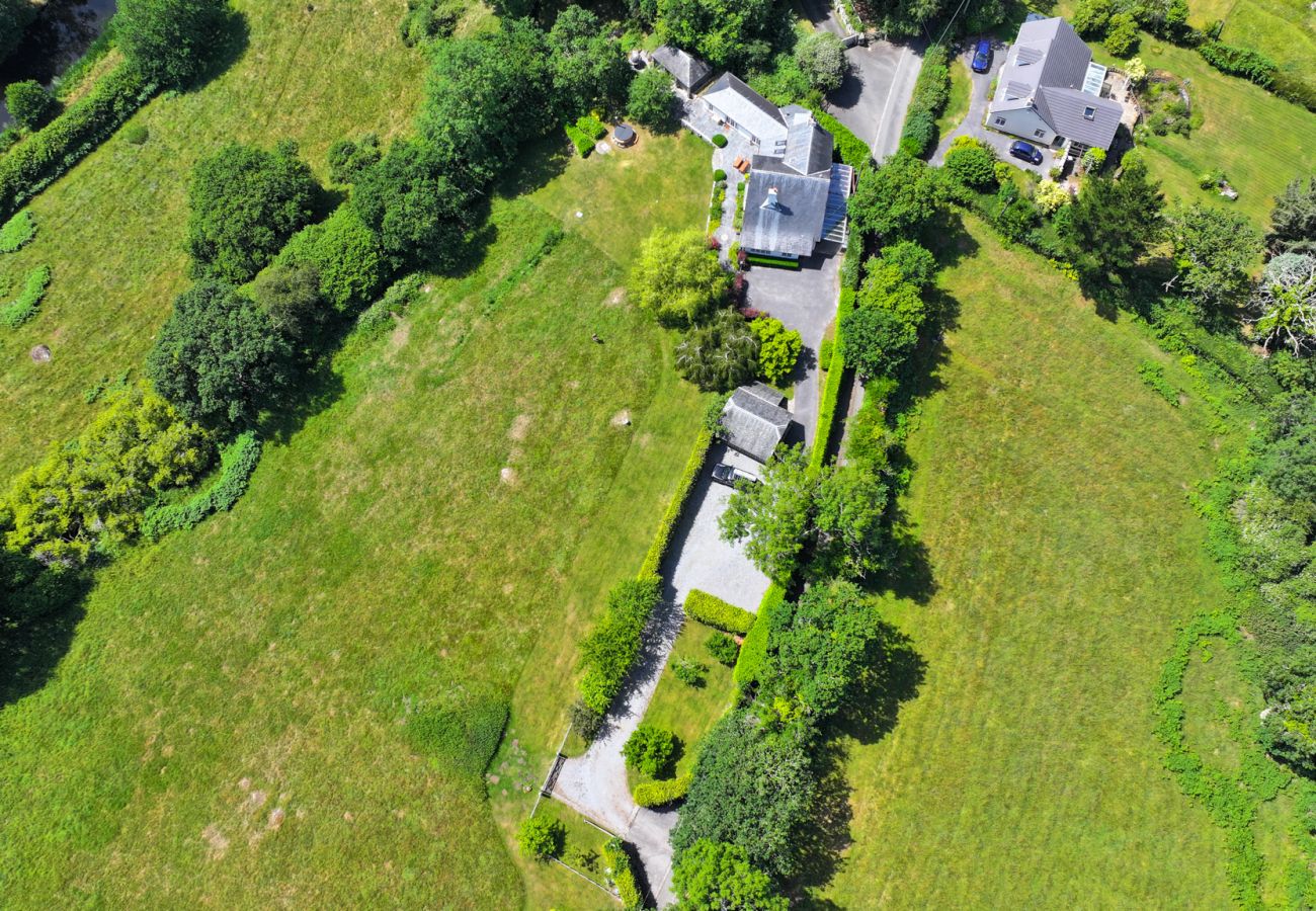 House in Lustleigh - Higher Mapstone – Luxury Dartmoor Retreat with Hot Tub, Speactular Views and Games Barn
