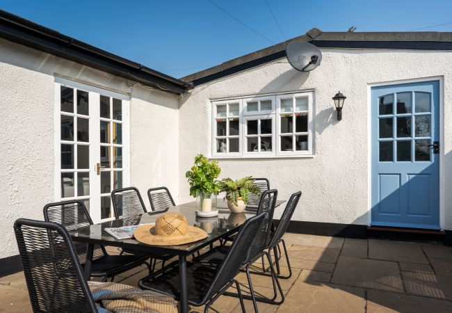 Cottage in Holcombe - The Cottage - Characterful, coastal with hot tub Cottage in Holcombe - The Cottage - Characterful, coastal with hot tub