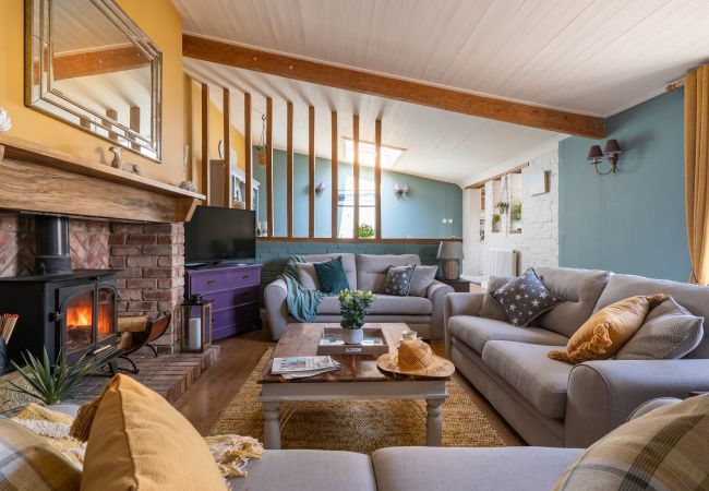 Cottage in Holcombe - The Cottage - Characterful, coastal with hot tub Cottage in Holcombe - The Cottage - Characterful, coastal with hot tub