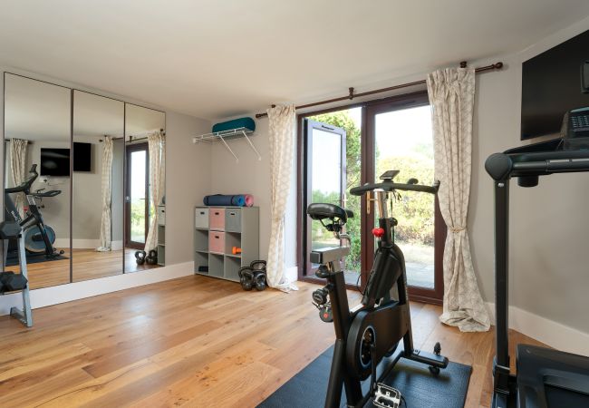 House in Paignton - The Spinney - Large home with hot tub, gym, amazing sea views House in Paignton - The Spinney - Large home with hot tub, gym, amazing sea views