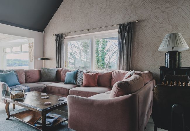 House in Bishopsteignton - The Curlews - Waterside, boutique home with 10 person spa House in Bishopsteignton - The Curlews - Waterside, boutique home with 10 person spa