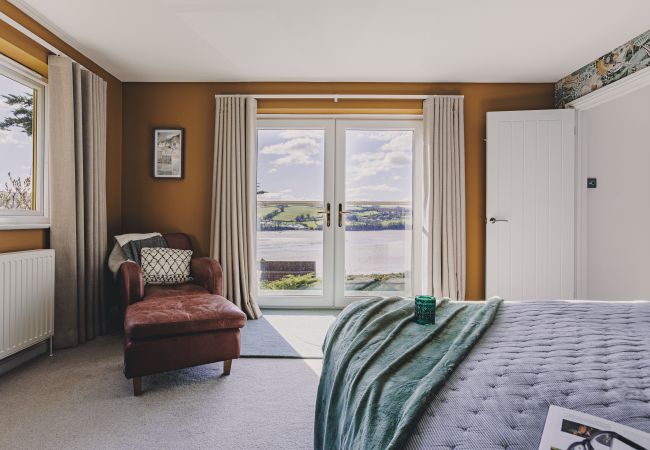 House in Bishopsteignton - The Curlews - Waterside, boutique home with 10 person spa House in Bishopsteignton - The Curlews - Waterside, boutique home with 10 person spa