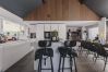 House in Bishopsteignton - The Curlews - Waterside, boutique home with 10 person spa