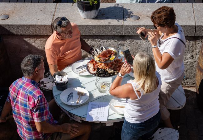 Apartment in Teignmouth - The Crab Shack - directly on beach, private balconies Apartment in Teignmouth - The Crab Shack - directly on beach, private balconies