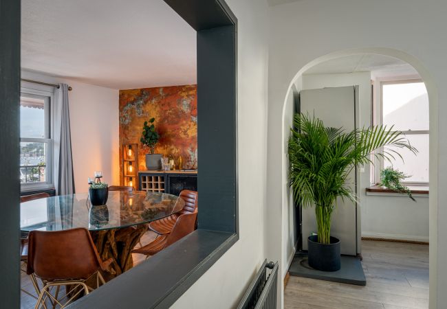 Apartment in Teignmouth - The Crab Shack - directly on beach, private balconies Apartment in Teignmouth - The Crab Shack - directly on beach, private balconies