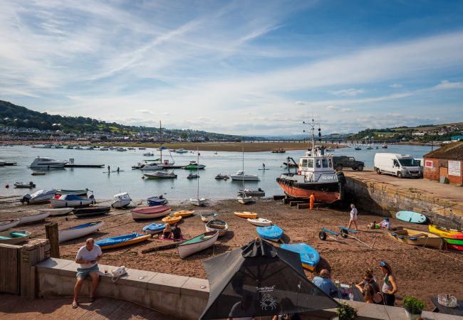 Apartment in Teignmouth - The Crab Shack - directly on beach, private balconies Apartment in Teignmouth - The Crab Shack - directly on beach, private balconies