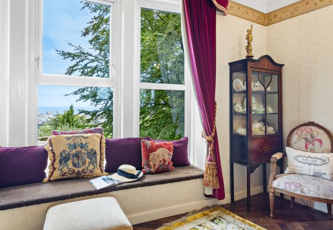 House in Ilfracombe - The Round House - Panoramic views of Ilfracombe House in Ilfracombe - The Round House - Panoramic views of Ilfracombe