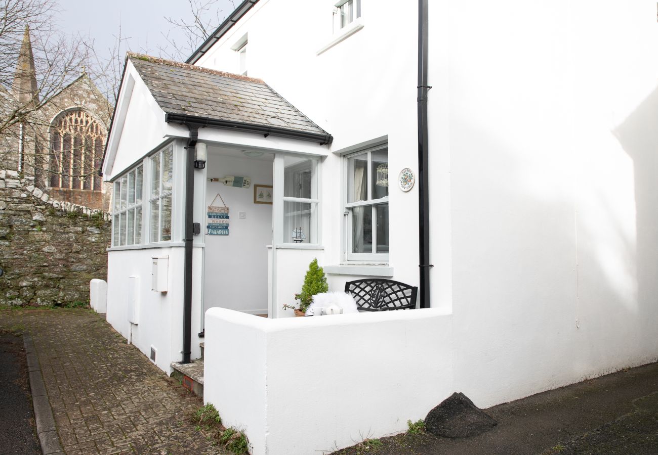 Cottage in Salcombe - Pippin Cottage - Character Cottage with the spirit of the sea
