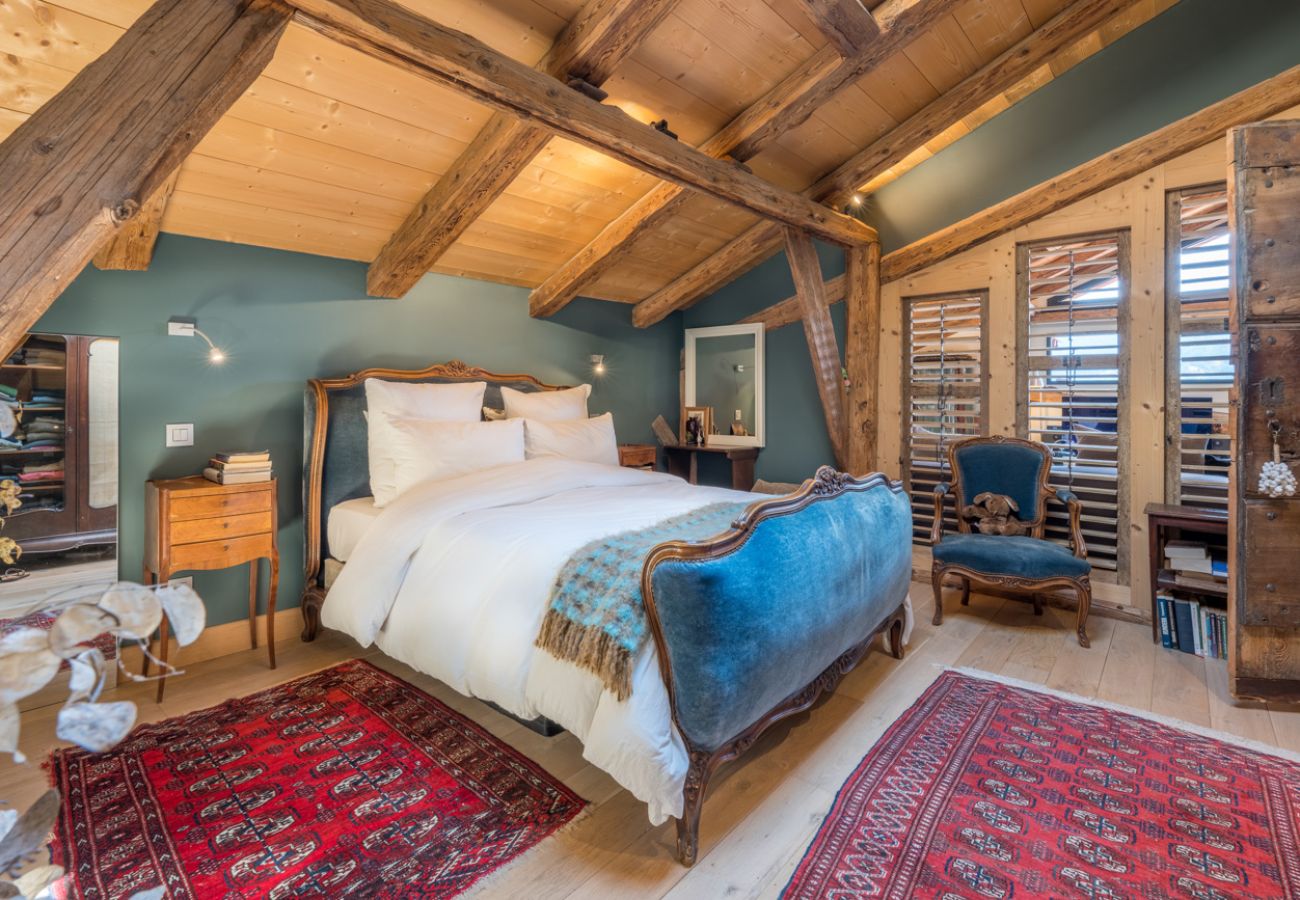 Chalet in Servoz - Le Mont, Calm Retreat 10 mins to Chamonix. Chamonix Holidays