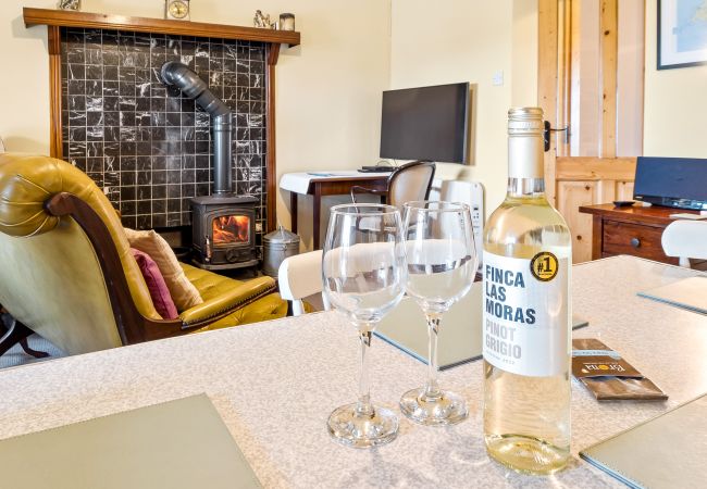 House in Ballyconneely - Flaherty Cottage, Cosy relaxing cottage with views House in Ballyconneely - Flaherty Cottage, Cosy relaxing cottage with views