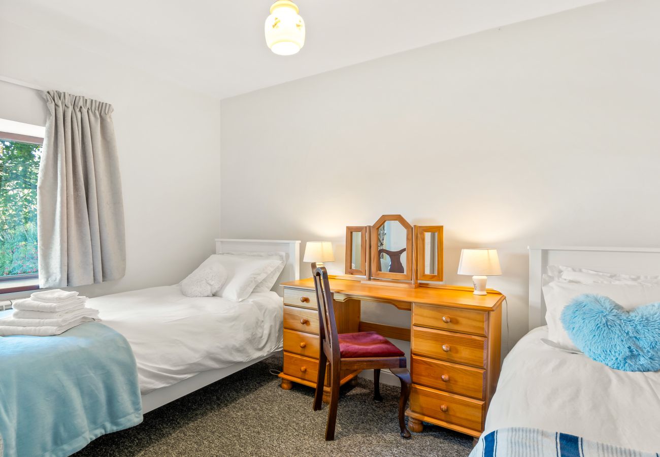 House in Ballyconneely - Flaherty Cottage, Cosy relaxing cottage with views