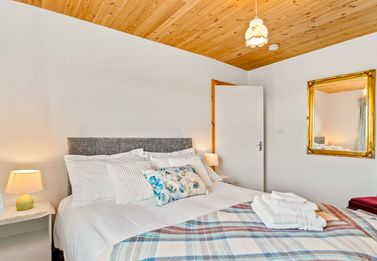 House in Ballyconneely - Flaherty Cottage, Cosy relaxing cottage with views