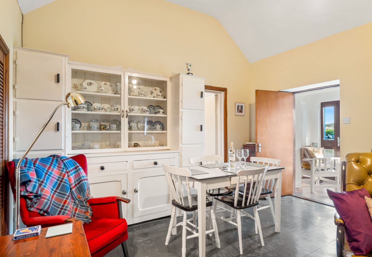 House in Ballyconneely - Flaherty Cottage, Cosy relaxing cottage with views