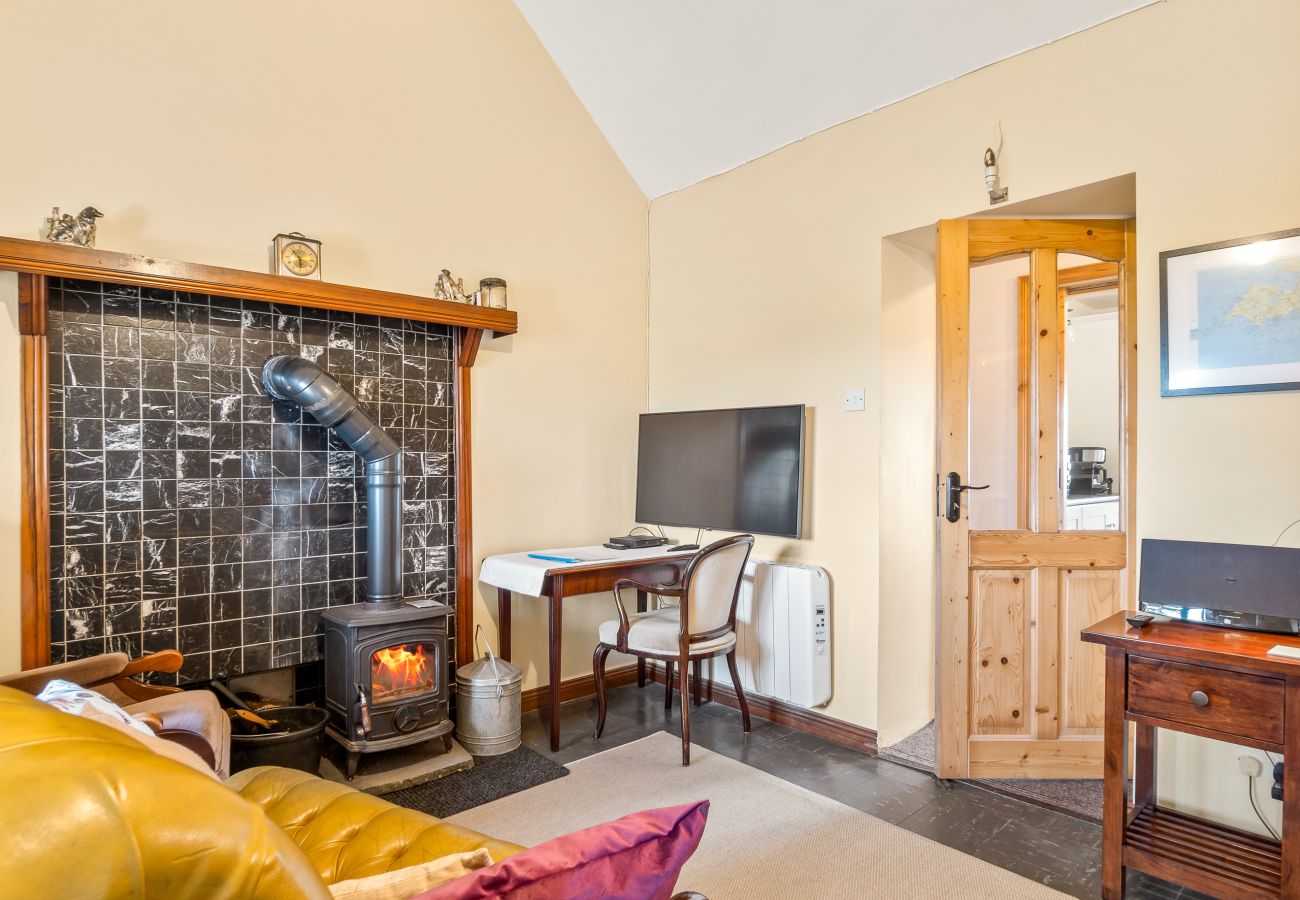 House in Ballyconneely - Flaherty Cottage, Cosy relaxing cottage with views