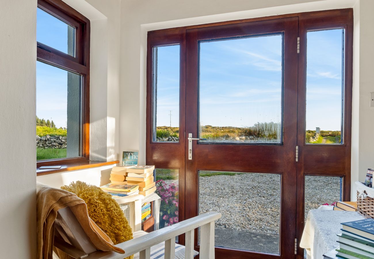 House in Ballyconneely - Flaherty Cottage, Cosy relaxing cottage with views