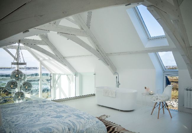 House in Ballyconneely - Doleen Quay House is a luxurious beach holiday home  House in Ballyconneely - Doleen Quay House is a luxurious beach holiday home