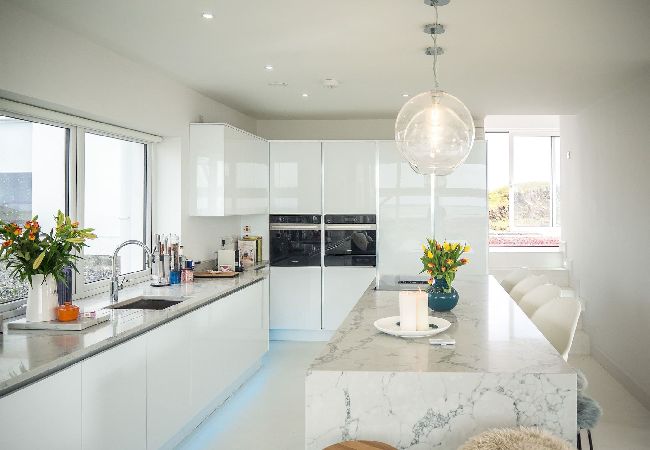 House in Ballyconneely - Doleen Quay House is a luxurious beach holiday home  House in Ballyconneely - Doleen Quay House is a luxurious beach holiday home