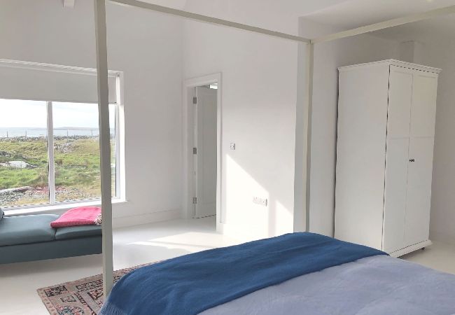 House in Ballyconneely - Doleen Quay House is a luxurious beach holiday home  House in Ballyconneely - Doleen Quay House is a luxurious beach holiday home