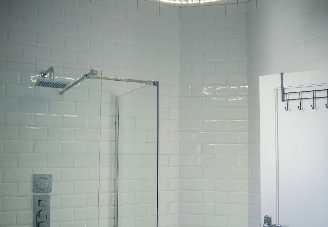 House in Ballyconneely - Doleen Quay House is a luxurious beach holiday home  House in Ballyconneely - Doleen Quay House is a luxurious beach holiday home