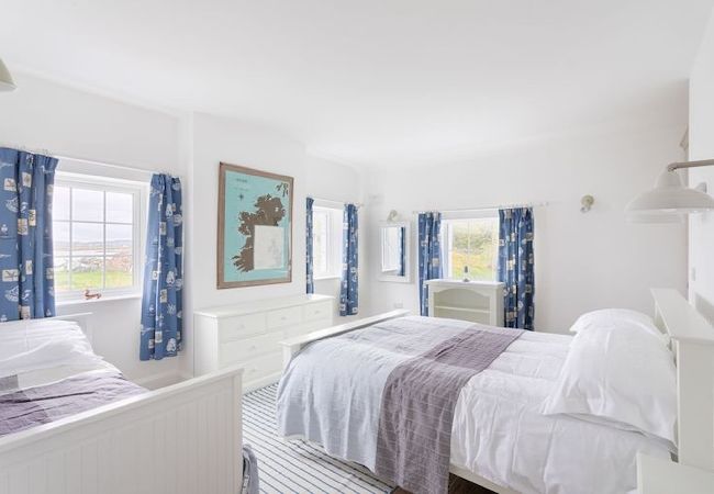 House in Ballyconneely - Guinness House  House in Ballyconneely - Guinness House