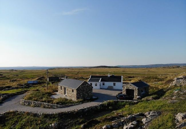 House in Ballyconneely - Paddy Carroll's Cottage where one can relax unwind House in Ballyconneely - Paddy Carroll's Cottage where one can relax unwind