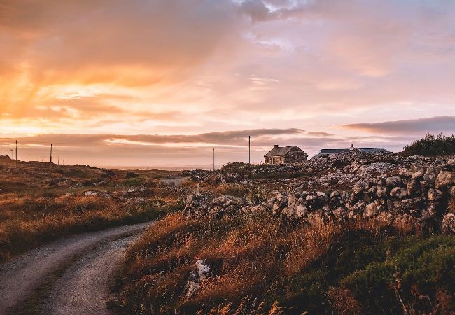 House in Ballyconneely - Paddy Carroll's Cottage where one can relax unwind House in Ballyconneely - Paddy Carroll's Cottage where one can relax unwind