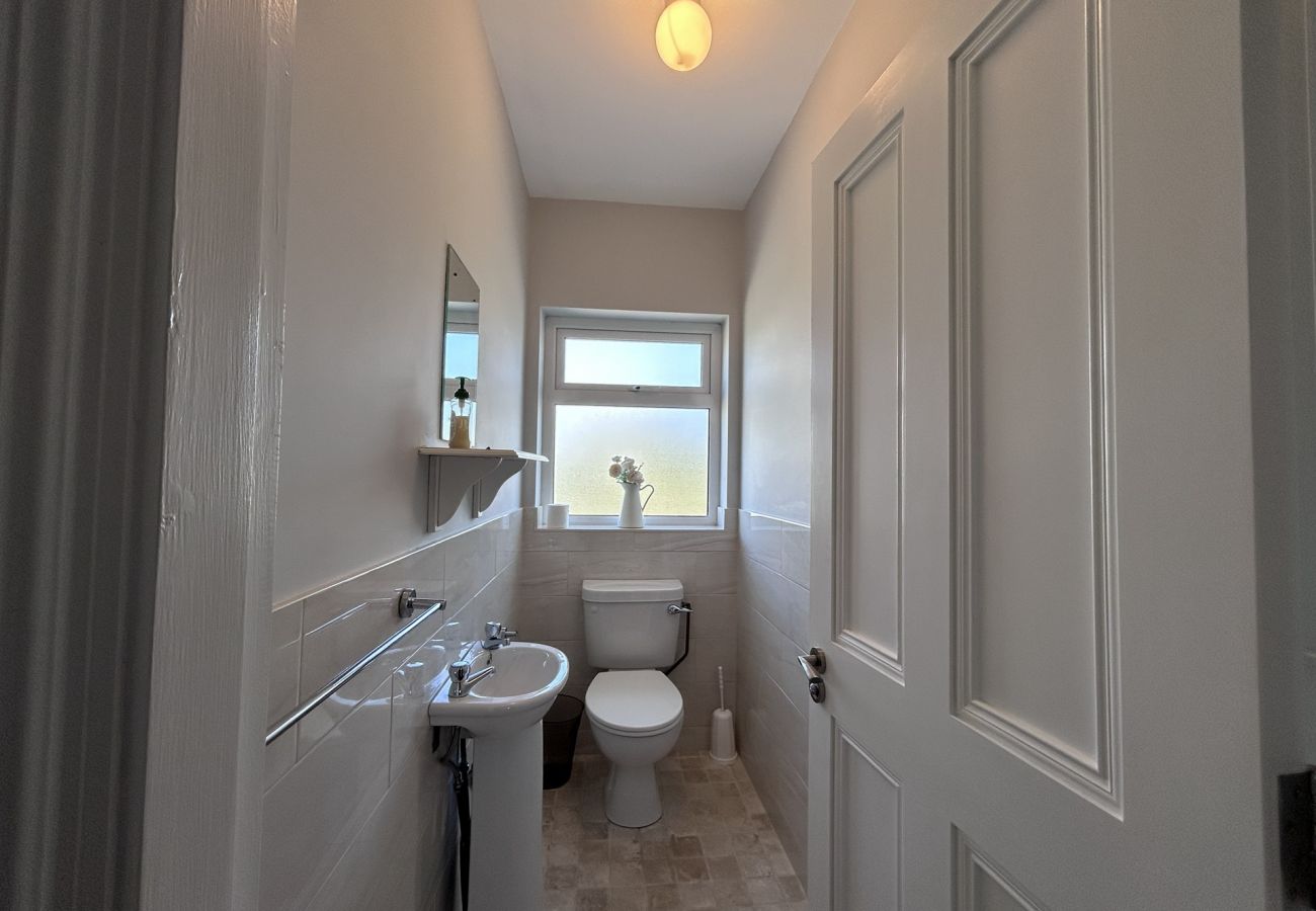 House in Ballyconneely - Paddy Carroll's Cottage where one can relax unwind