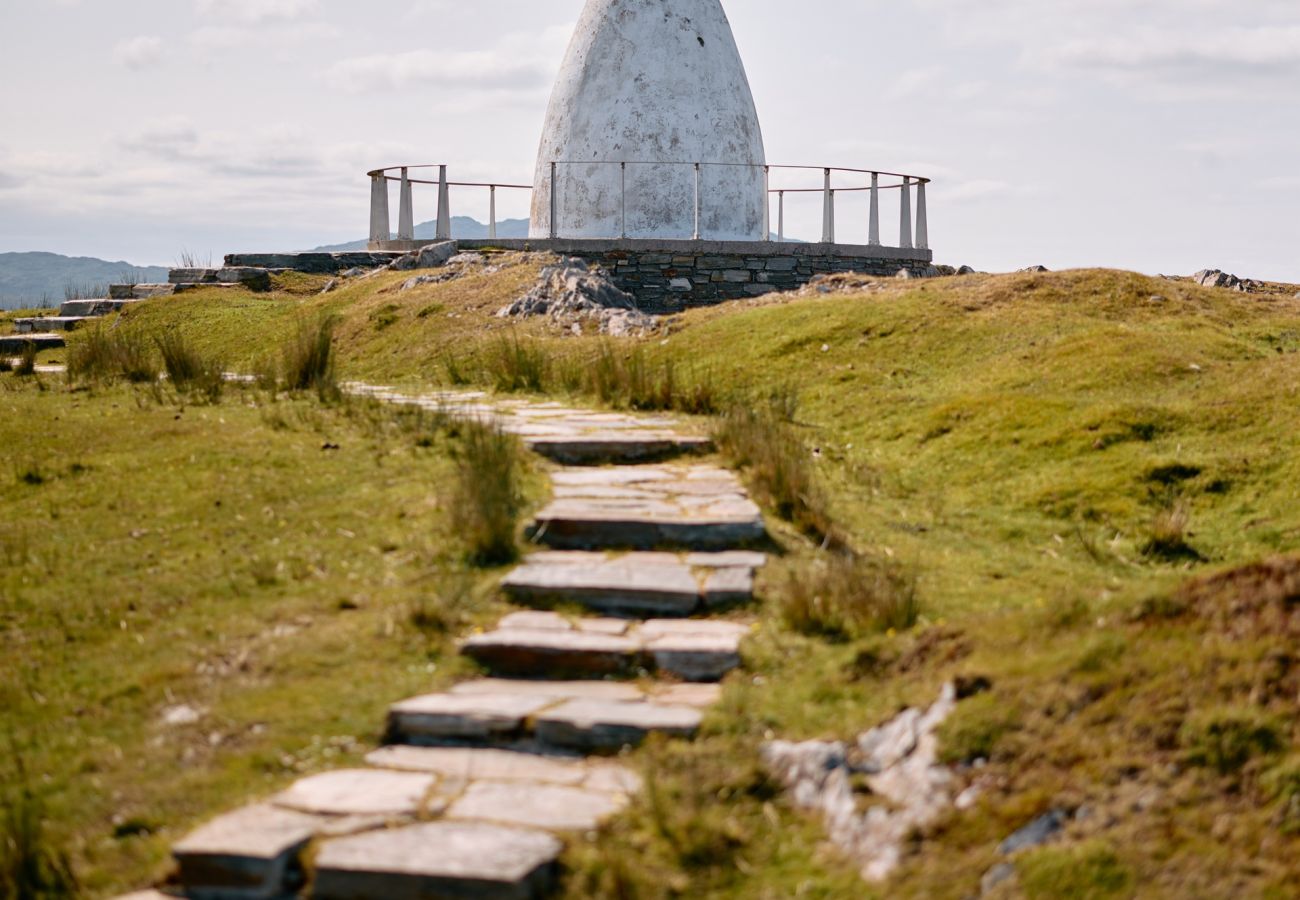 House in Ballyconneely - Luxury Coastal Escape in Ballyconneely, Connemara