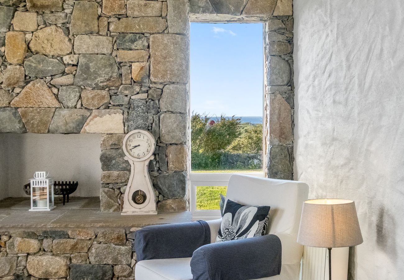 House in Ballyconneely - Luxury Coastal Escape in Ballyconneely, Connemara